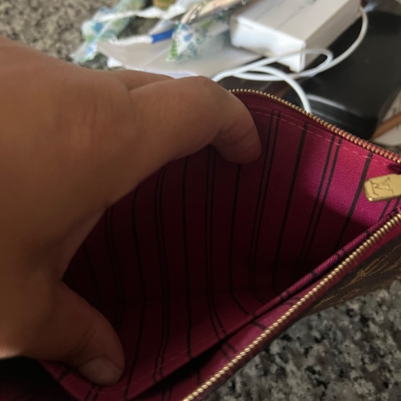 Louis Vuitton authentic - Picture 4 of 9